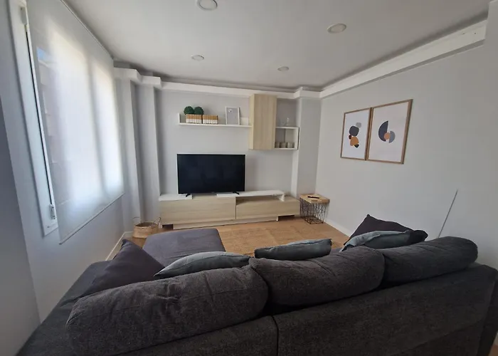 Apartamento Cancela, Super Luminoso Y Bien Situado
