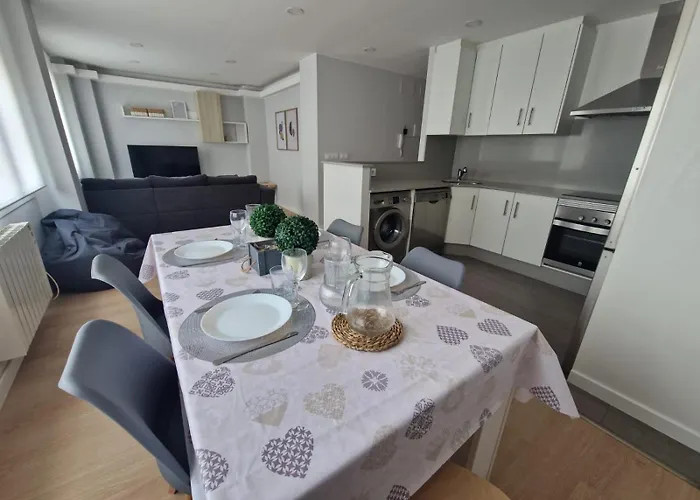 Apartamento Cancela, Super Luminoso Y Bien Situado