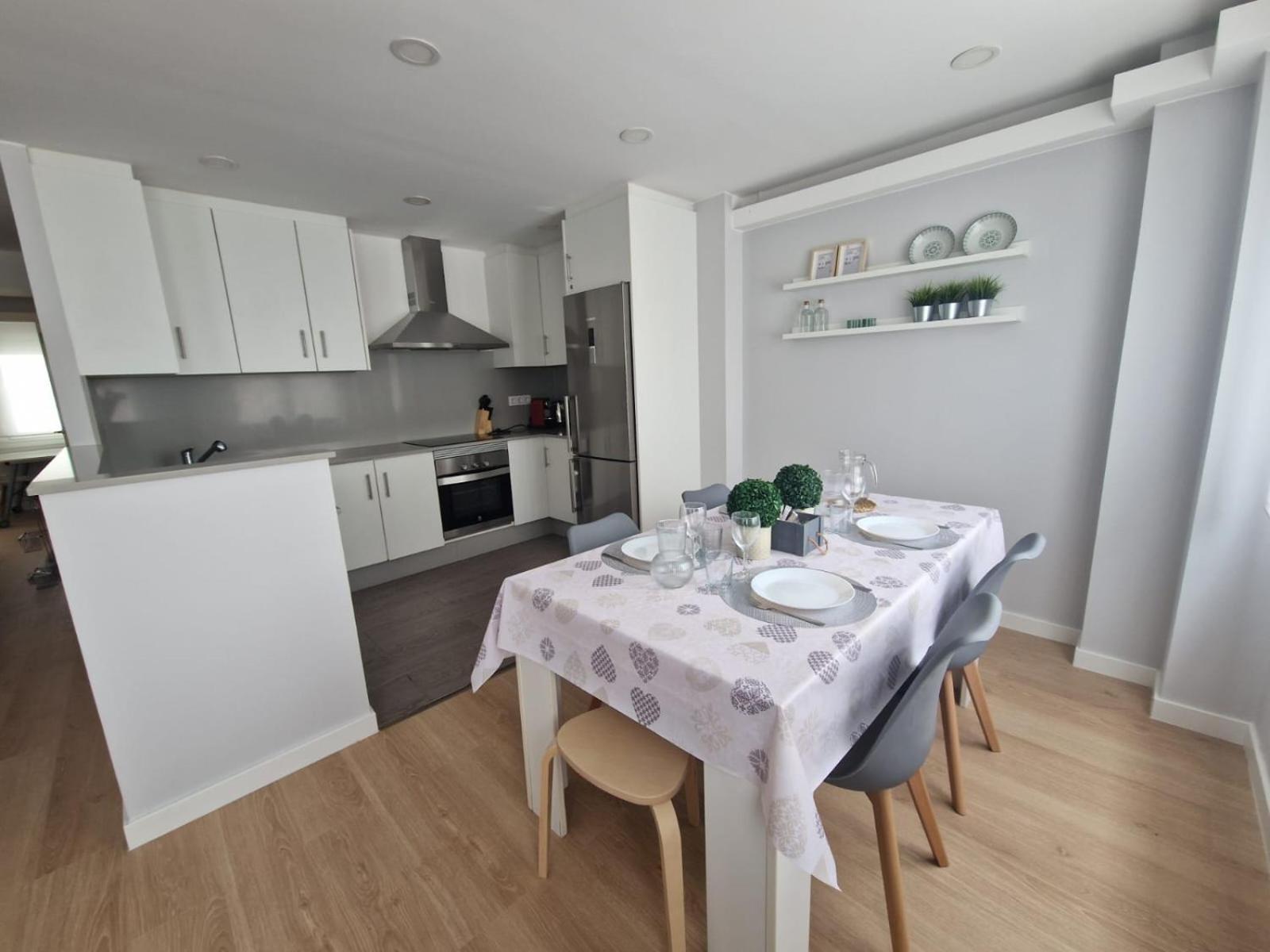 Cancela, Super Luminoso Y Bien Situado Appartement *